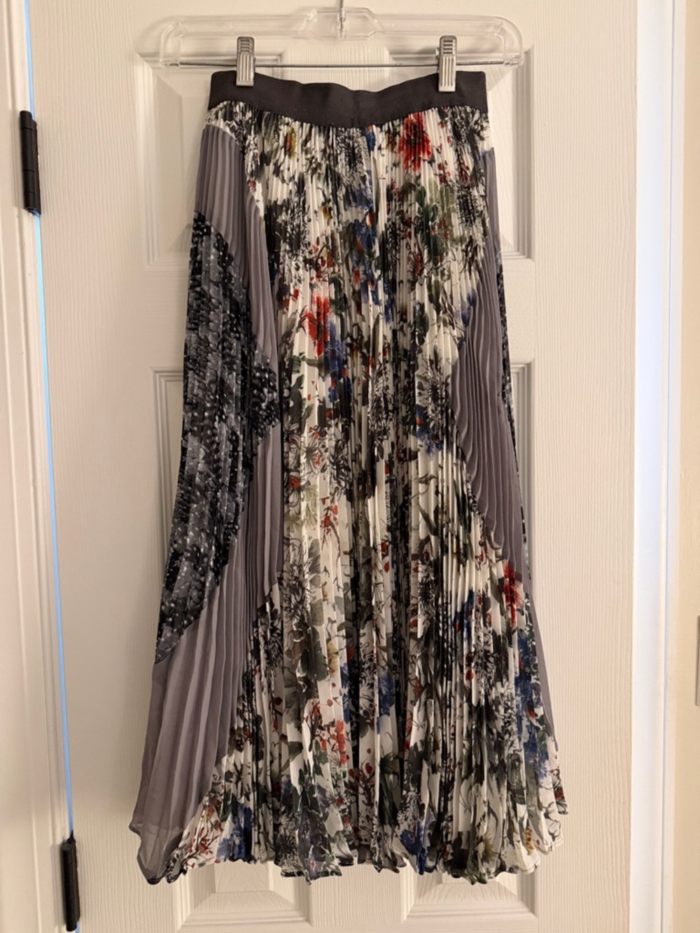 Rebecca Taylor Pleated Floral Midi Skirt in Gray and Multi-Color